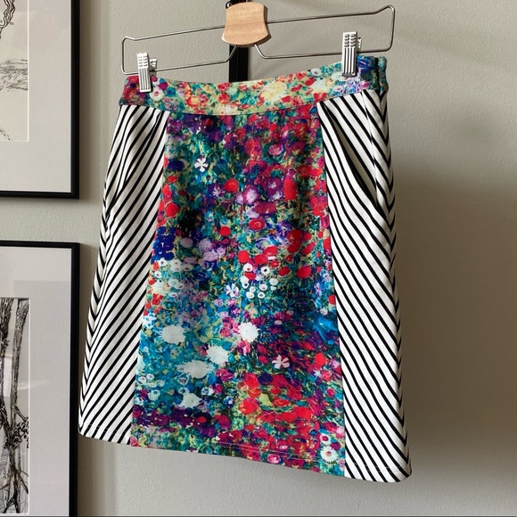 Anthropologie Tabitha Skirt w/ Pockets - Picture 2 of 6